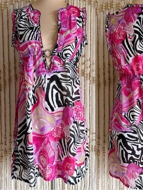 Vintage Y2K Festival Rave Pink Black
Zebra Floral Abstract V Neck Lightweight